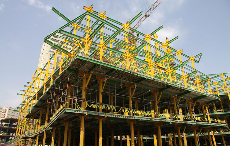 Read more about the article مزایای استفاده از سازه فلزی