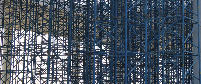 نحوه بستن داربست مثلثی (راهنمای کامل و استاندارد) 2 اجزای اصلی داربست مثلثی